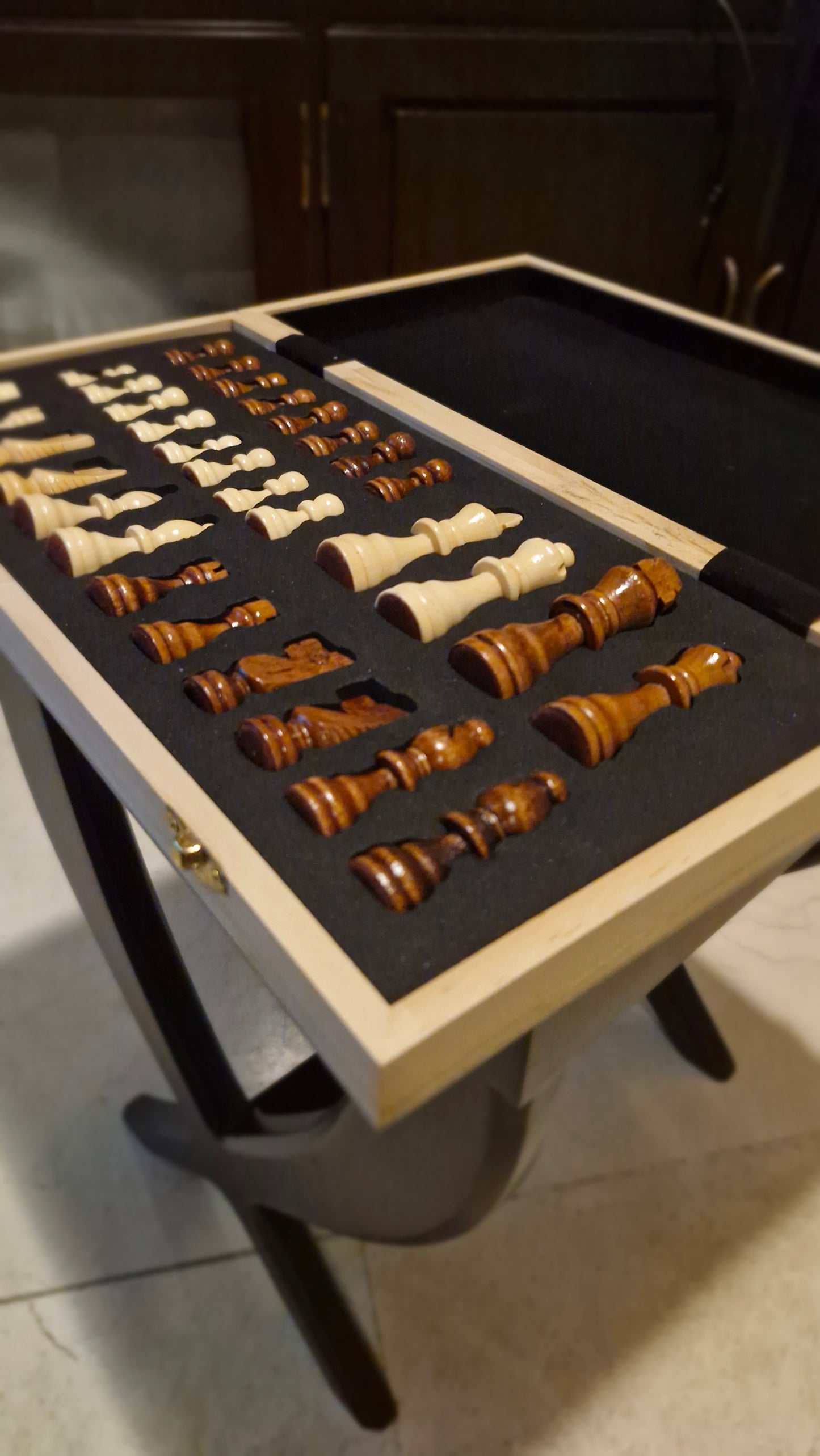The Voyager Magnetic Chess Board