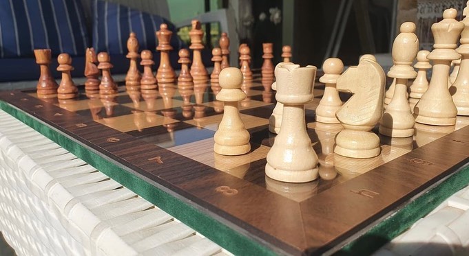 Velvet Wooden Plexi Chess