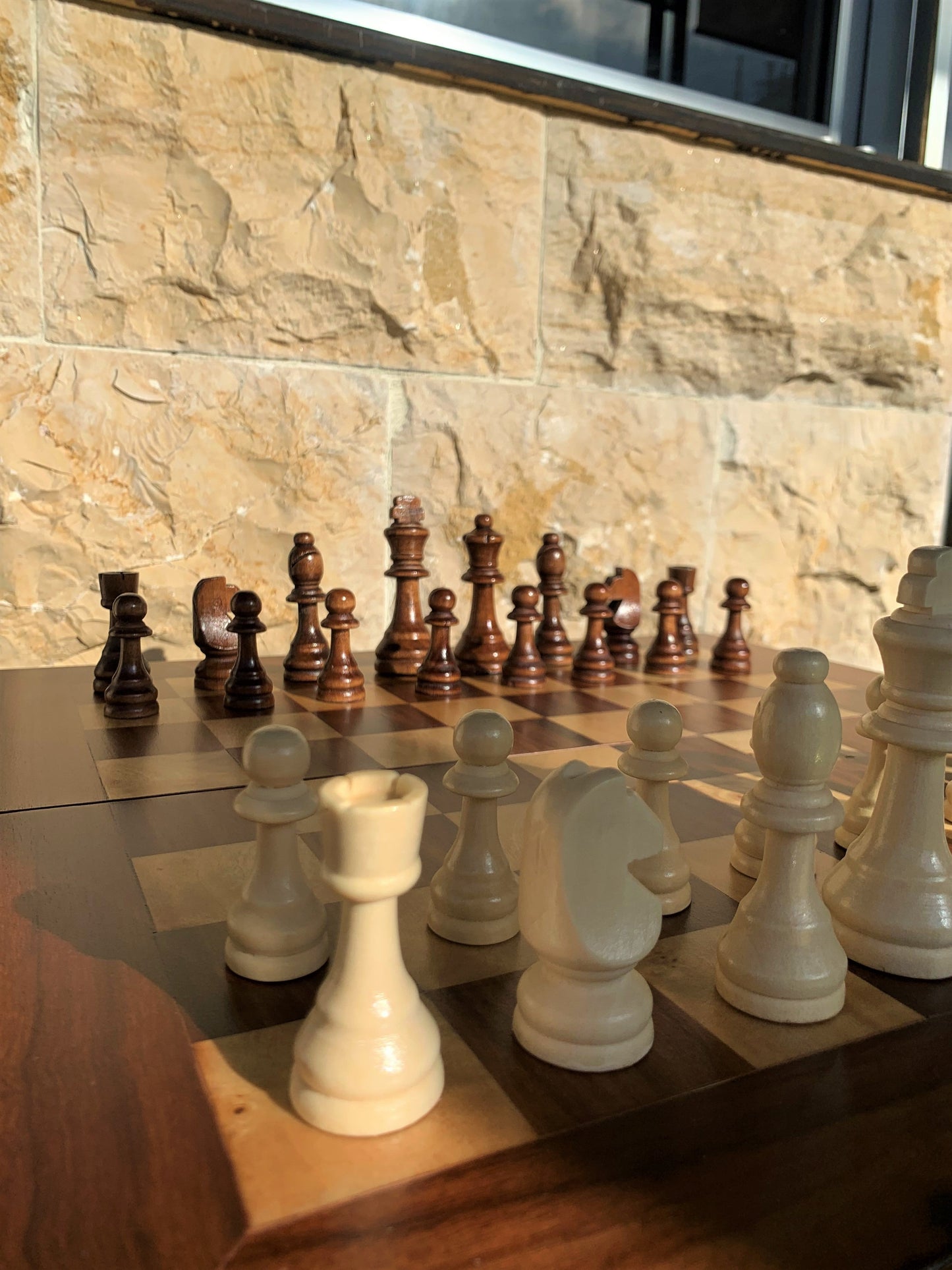 Foldable walnut chess