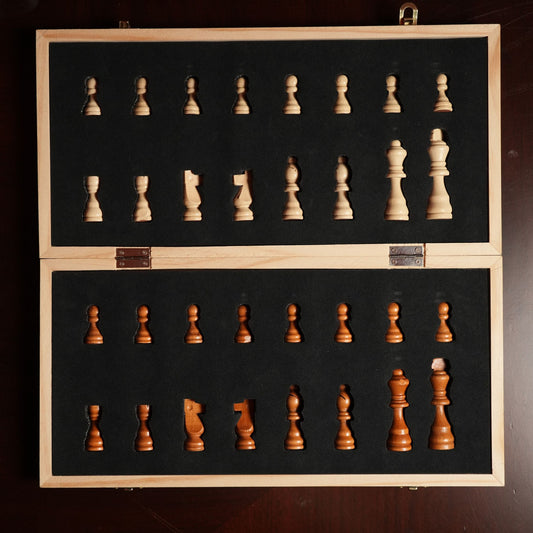 The Voyageur Magnetic Chess Board