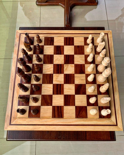 Brown/beige chess