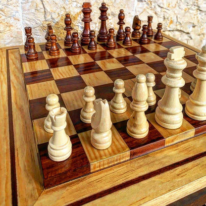 Brown/beige chess